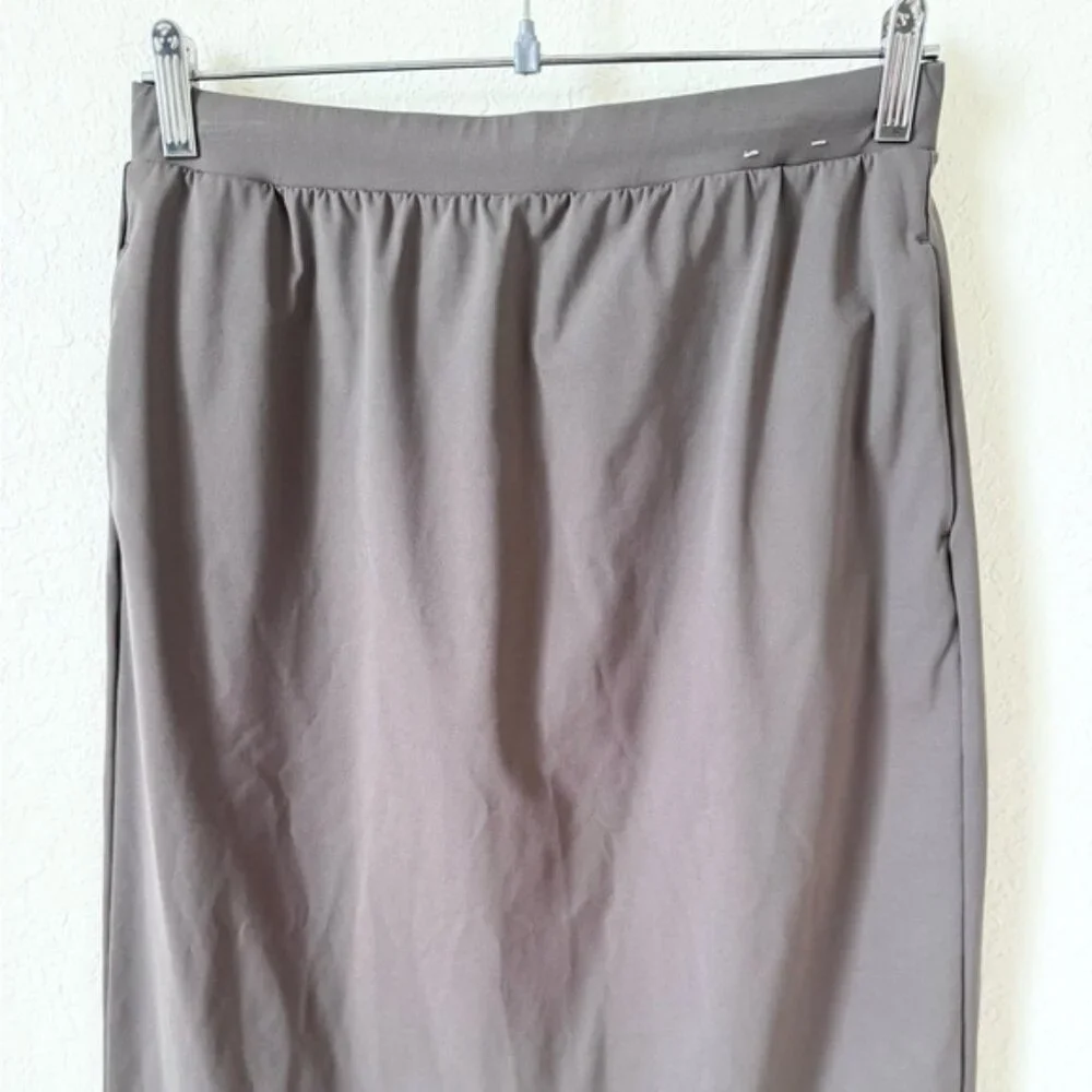 Uniqlo - AIRism Ultra Stretch Long Skirt